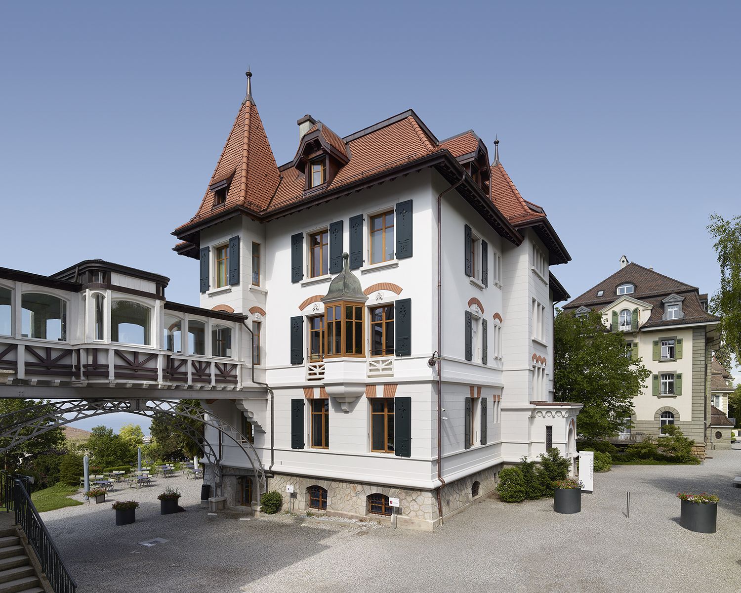 Visit Brillantmont International School Campus in Lausanne